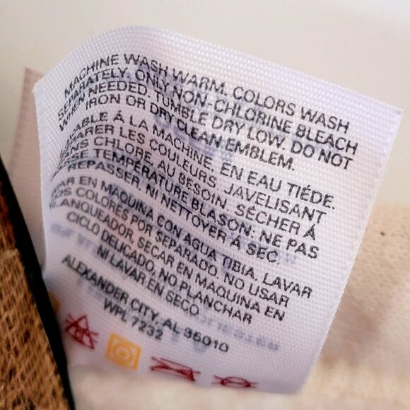 Vintage 90s Jerzees Cream Cardigan With Festive Cardinal & Holly Print Design - Picture 14 of 14